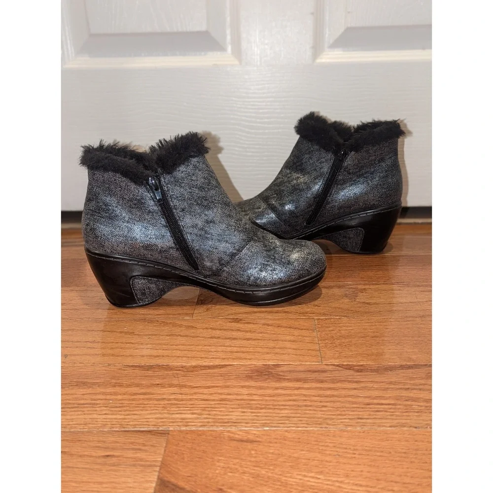 Cozy Cottage JBU by Jambu Faux Fur Vegan Ankle Boots Silver Black 8.5